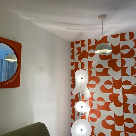 Orange & Art *
